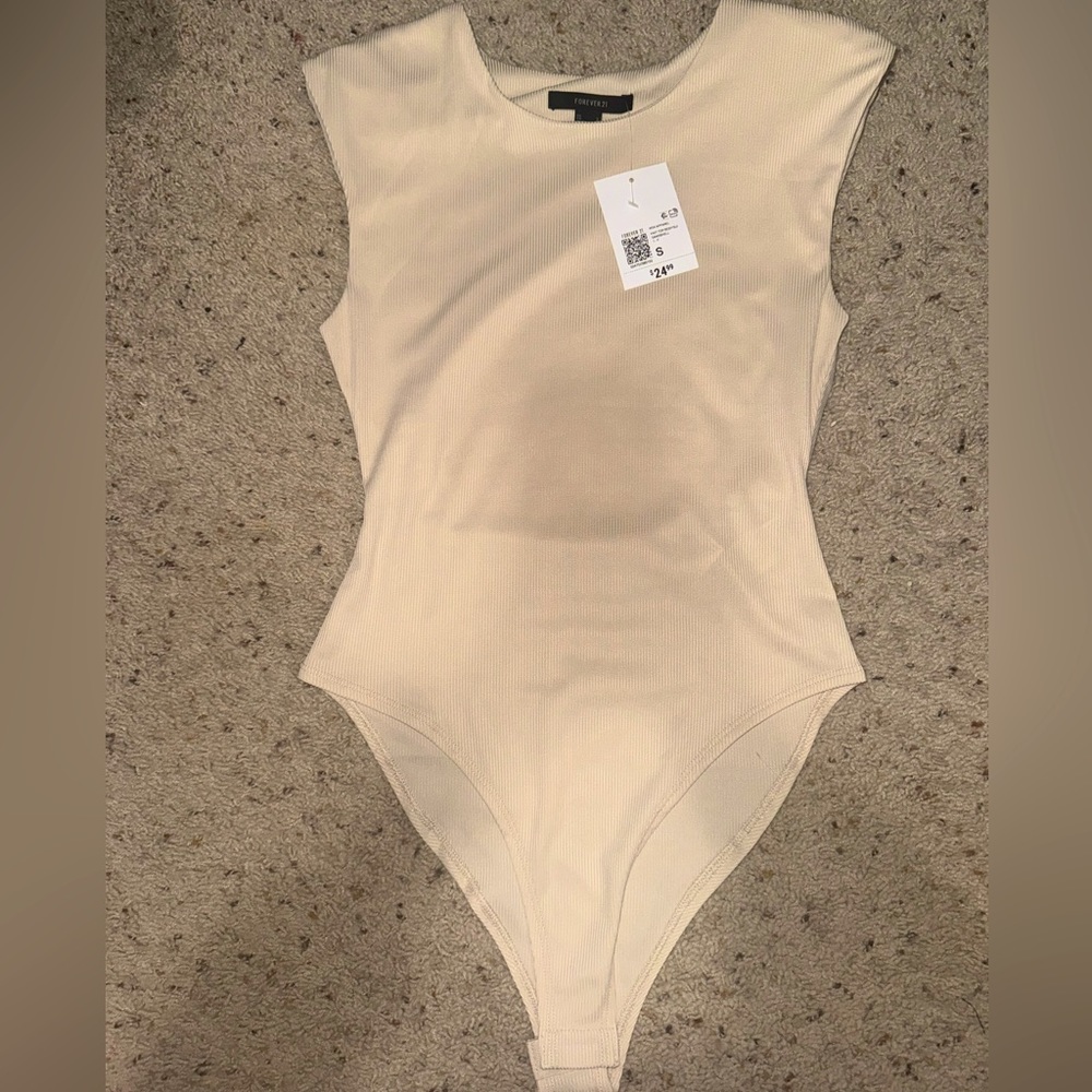 Forever 21 sleeveless bodysuit with shoulder pads. Small. NWT.